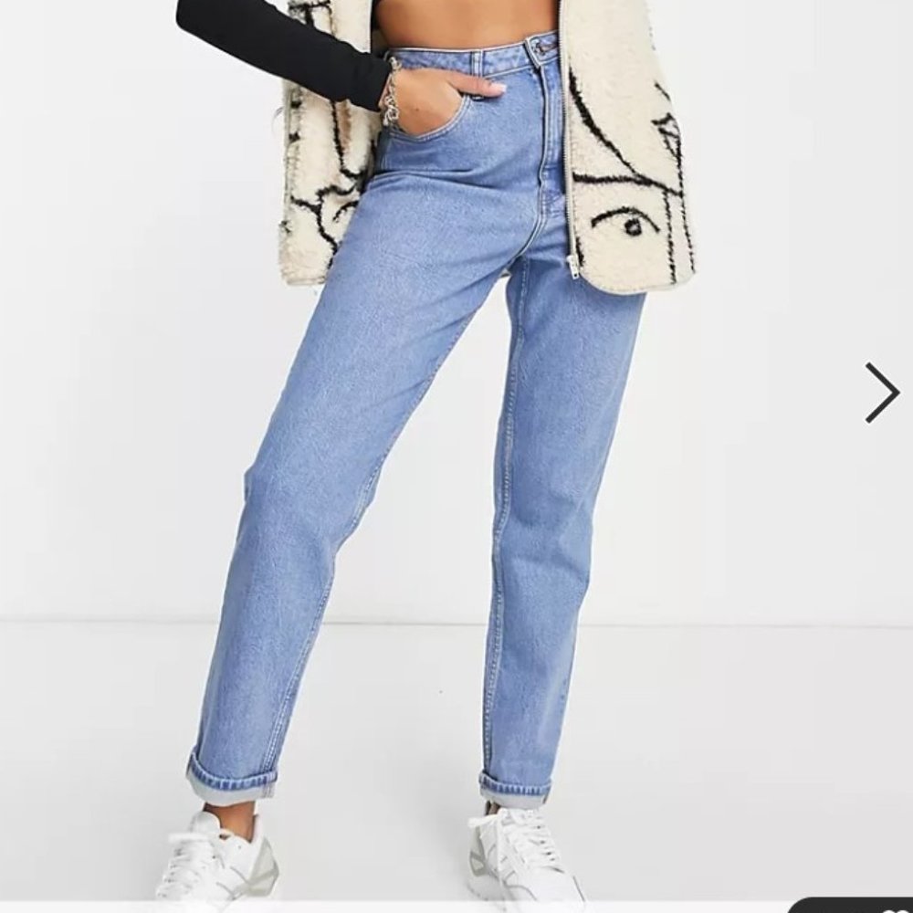 ASOS DESIGN hourglass/curvy high rise farleigh 'slim' mom jeans in midwash